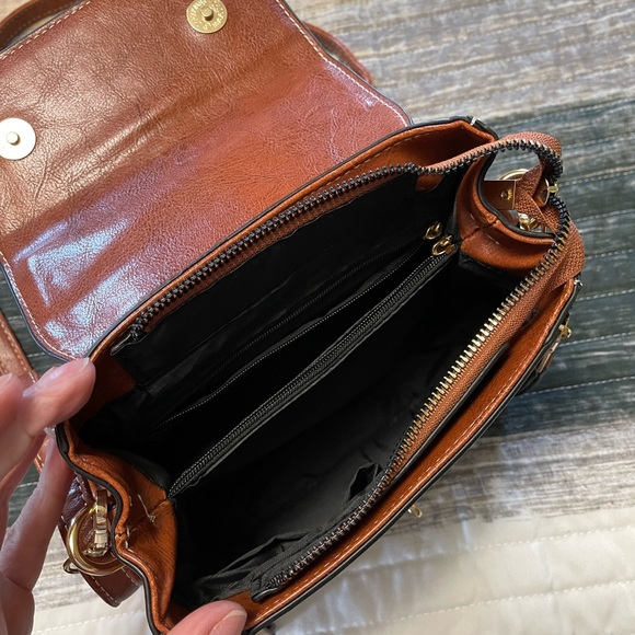 Small brown crossbody purse - Picture 4 of 8